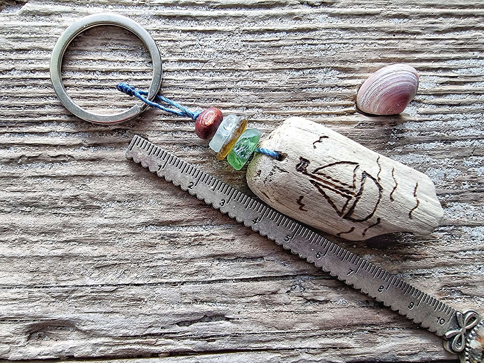 Miniaturbild: Treibholz Schlüsselanhänger Segelboot & Ahoi