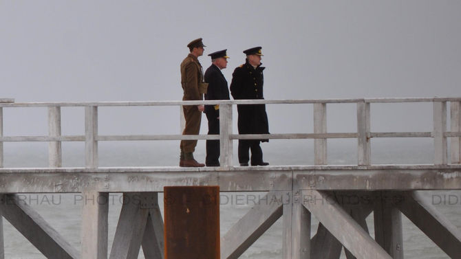 Kenneth Branagh & James D'Arcy arrive on set!