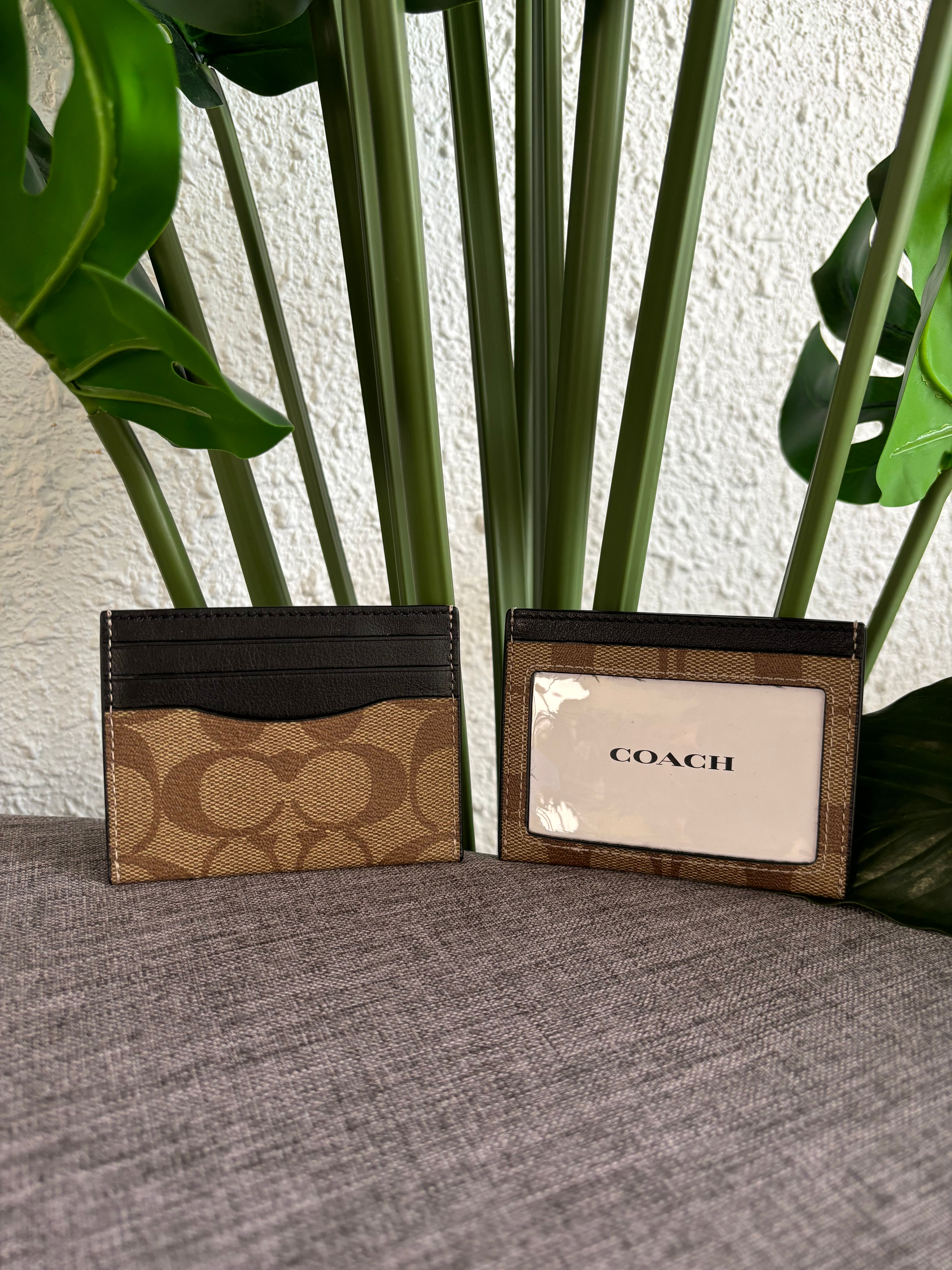 COACH SLIM ID CARD CASE IN SIGNATURE CANVAS (COACH 58110)