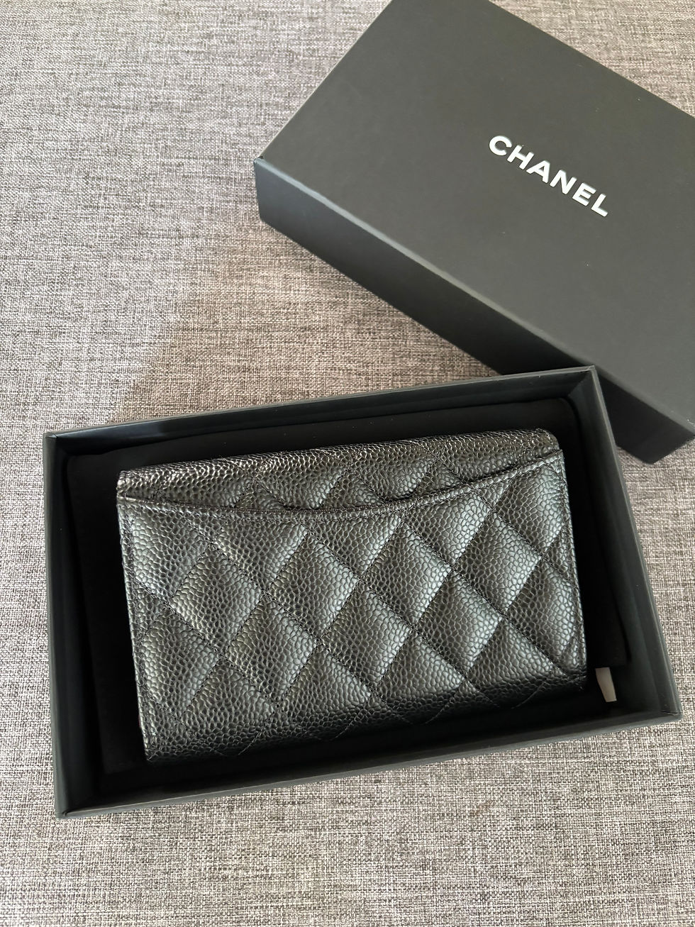 極美品☆CHANEL(レアカラー)MEDIUM FLAP WALLET Chanel Wallet Medium Chanel Black Gold Caviar Skin Matelasse