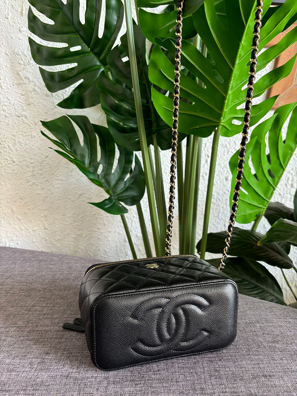 Thumbnail: Chanel Classic Vanity Rectangle With Chain
