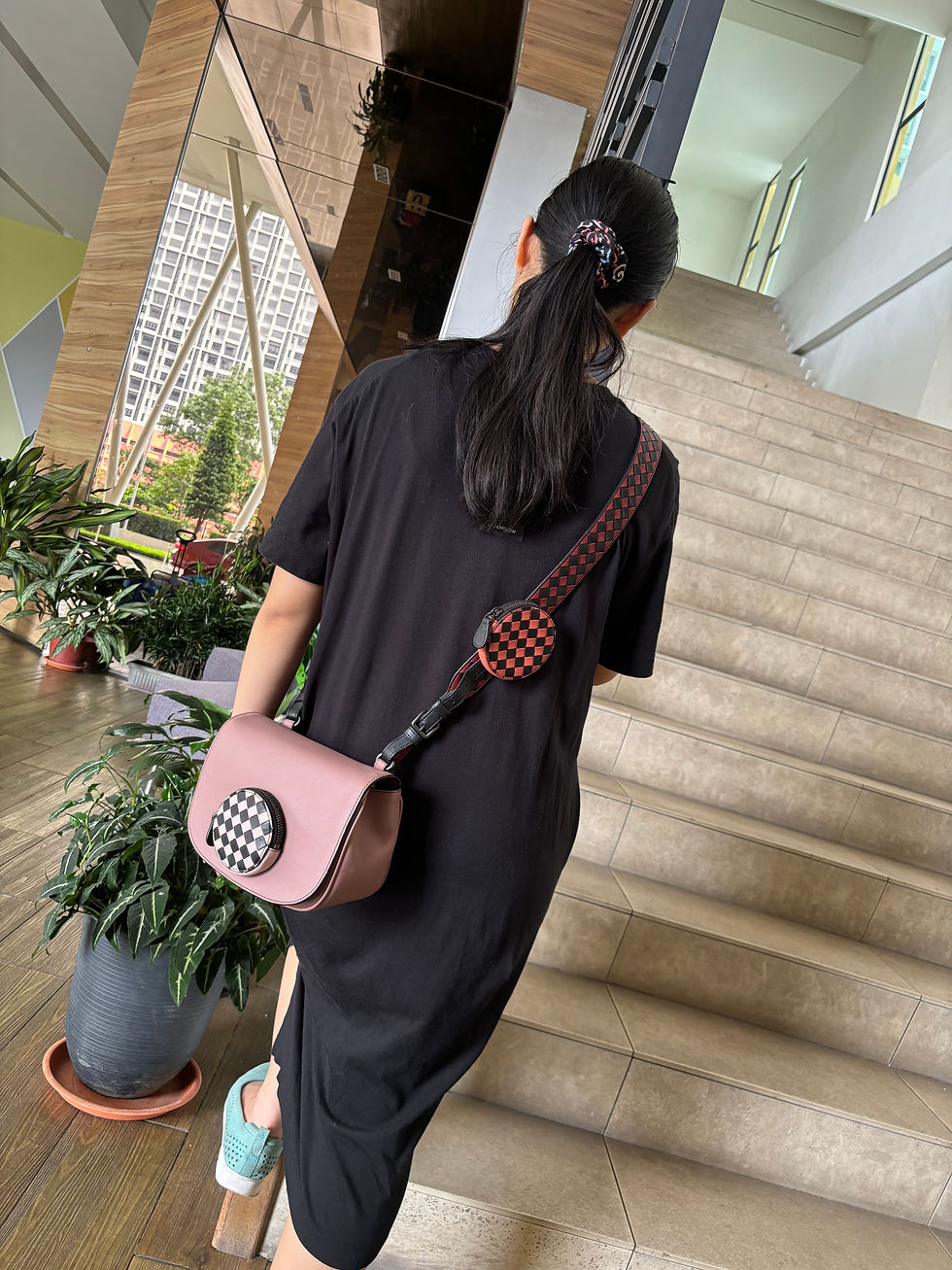 Thumbnail: Bottega Veneta LUNA BAG IN INTRECCIATO CHECKER