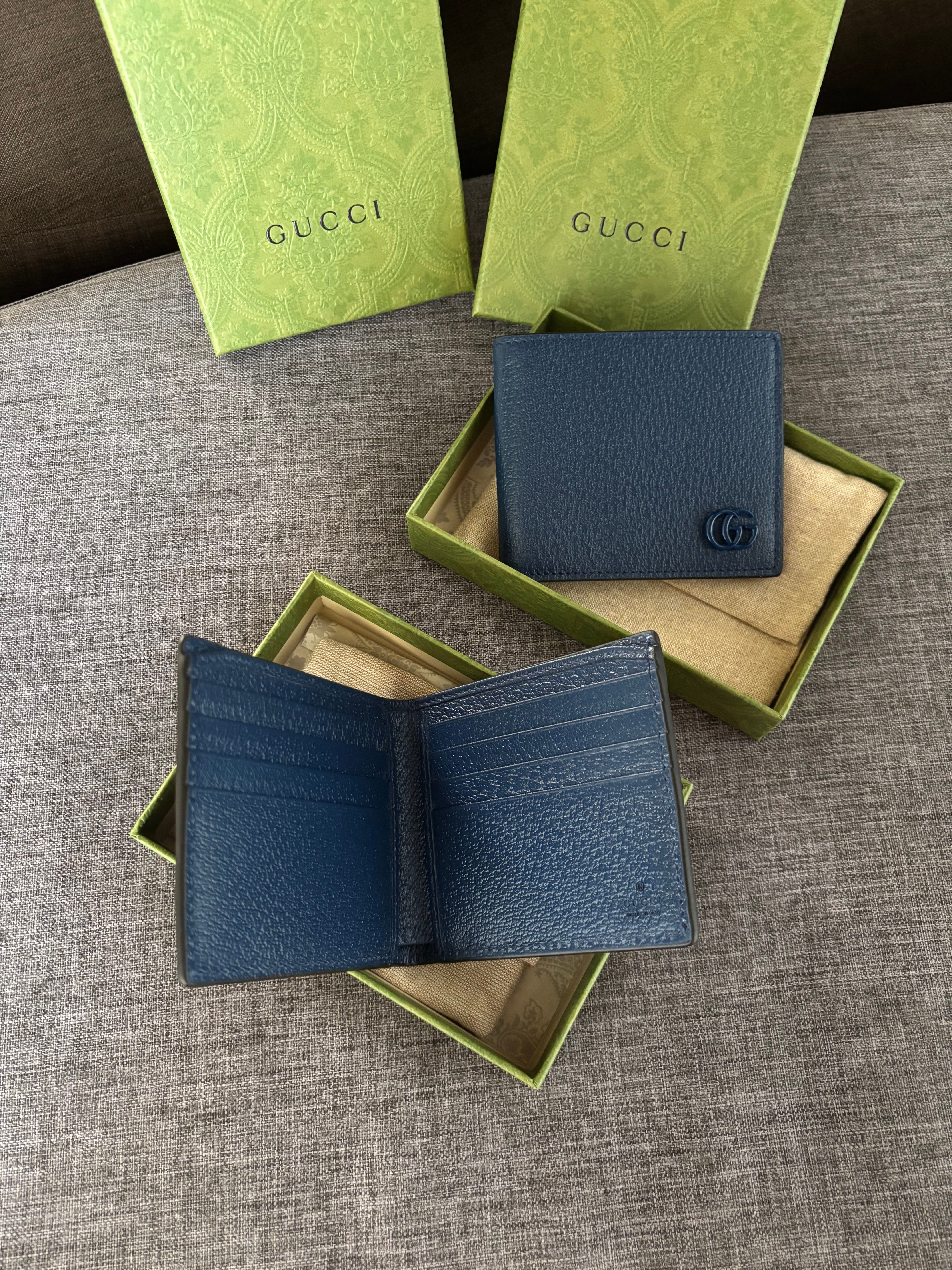 Gucci GG Marmont Bi-Fold Case Case Wallet