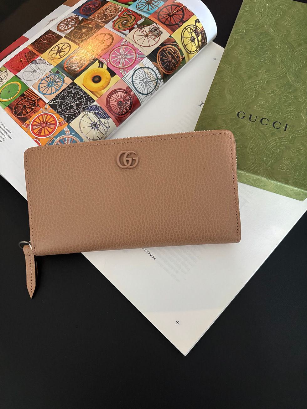Thumbnail: Gucci Marmont Zippy Wallet 45611717