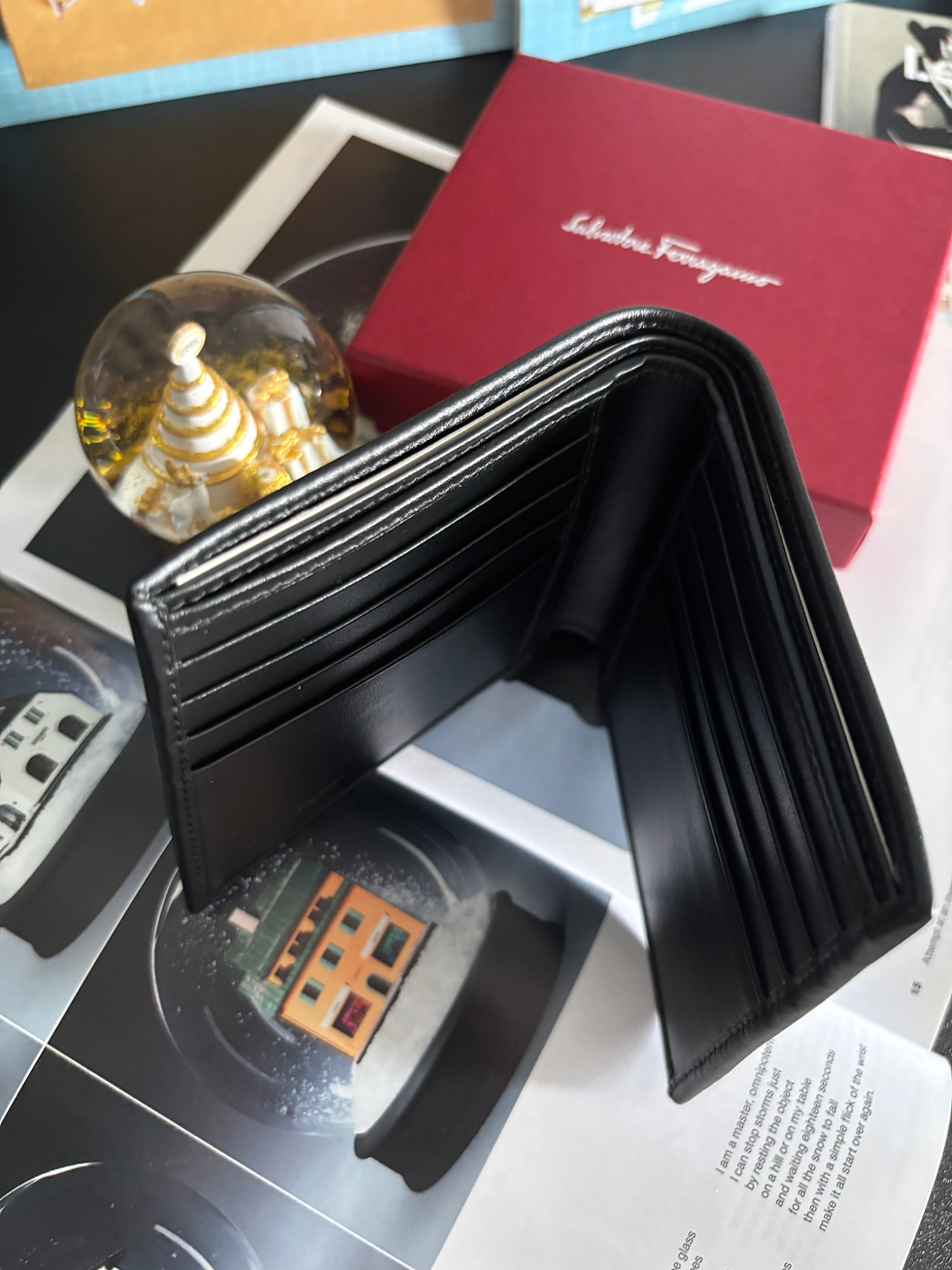 Thumbnail: Salvatore Ferragamo Metal Logo Men Wallet