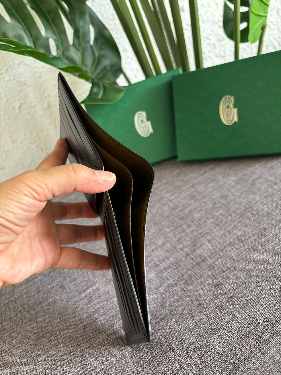 Thumbnail: Goyard Victoire Wallet