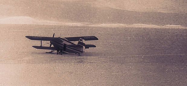 Airplanes-05_DMSD_main_background_fx_LQ.jpg
