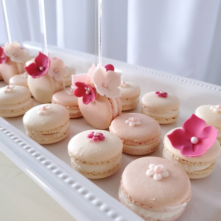 Clear cake pop sticks 2.jpg