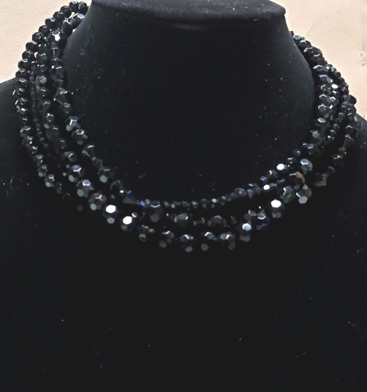 Collar necklace