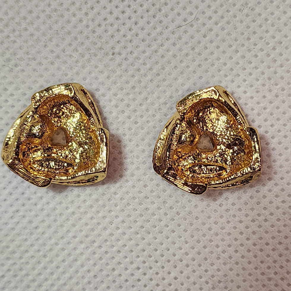 Thumbnail: Vintage avon Gold-tone and black enamel love knot pierced earrings 