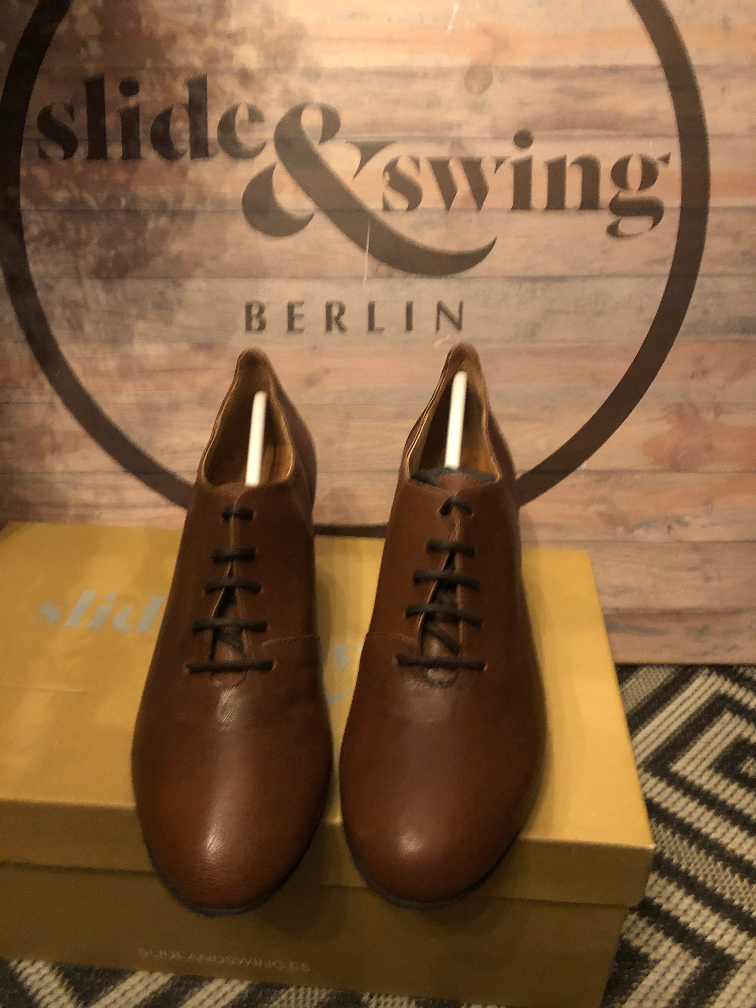 Tanzschuh Cognac