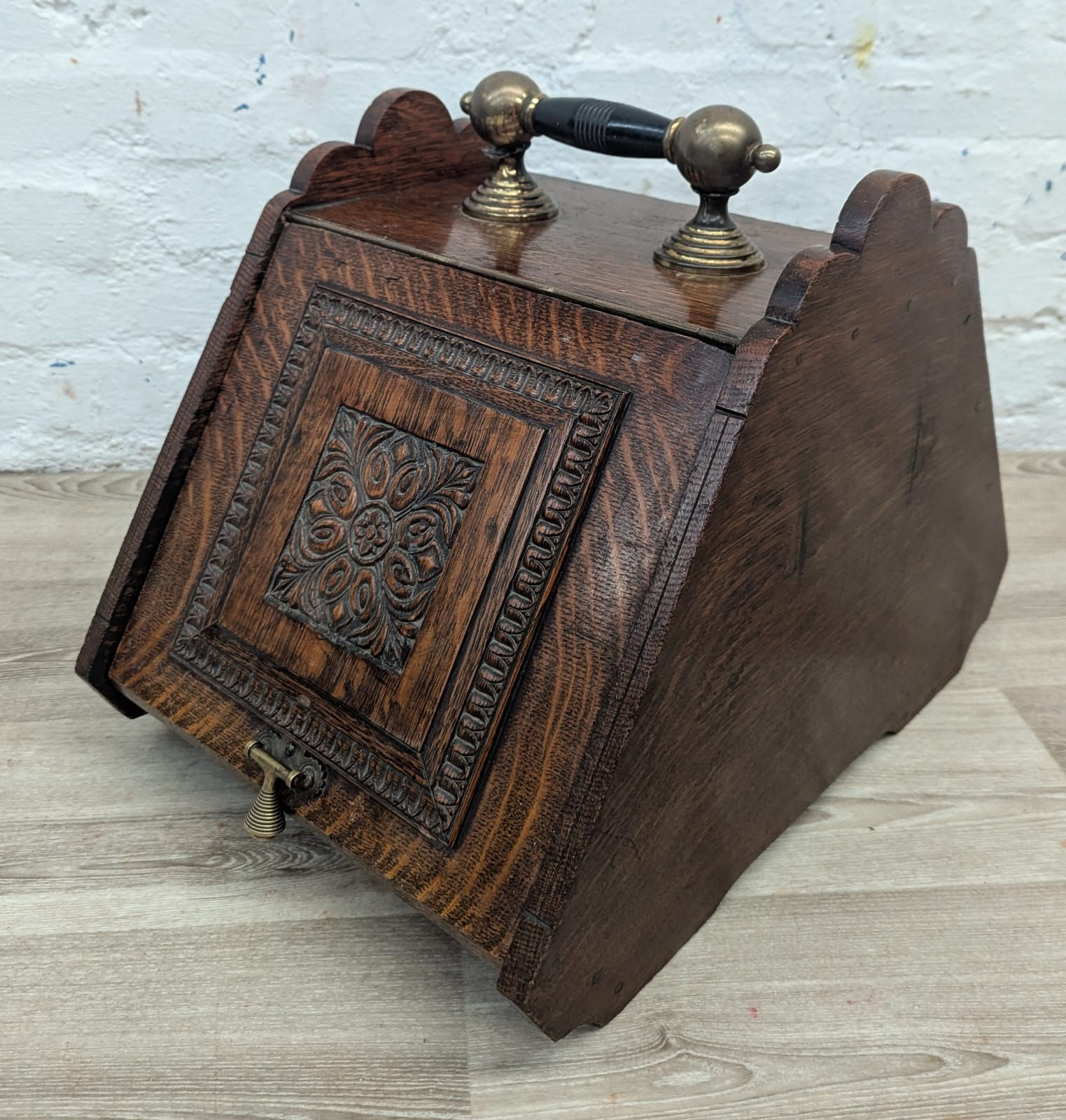 Victorian carved oak coal scuttle 