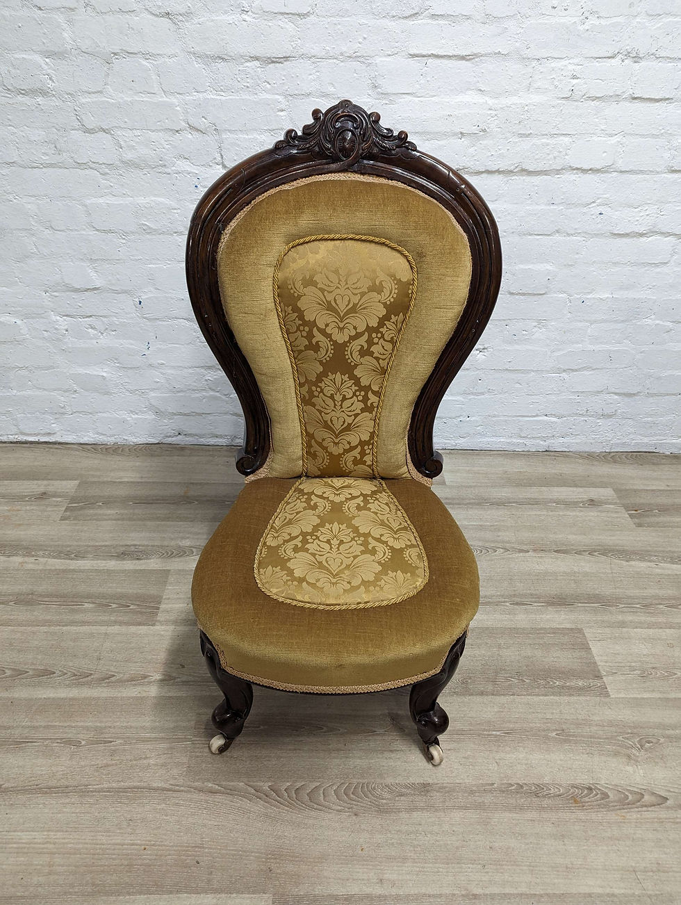 Thumbnail: Victorian stained Walnut Spoon Back Slipper Chair