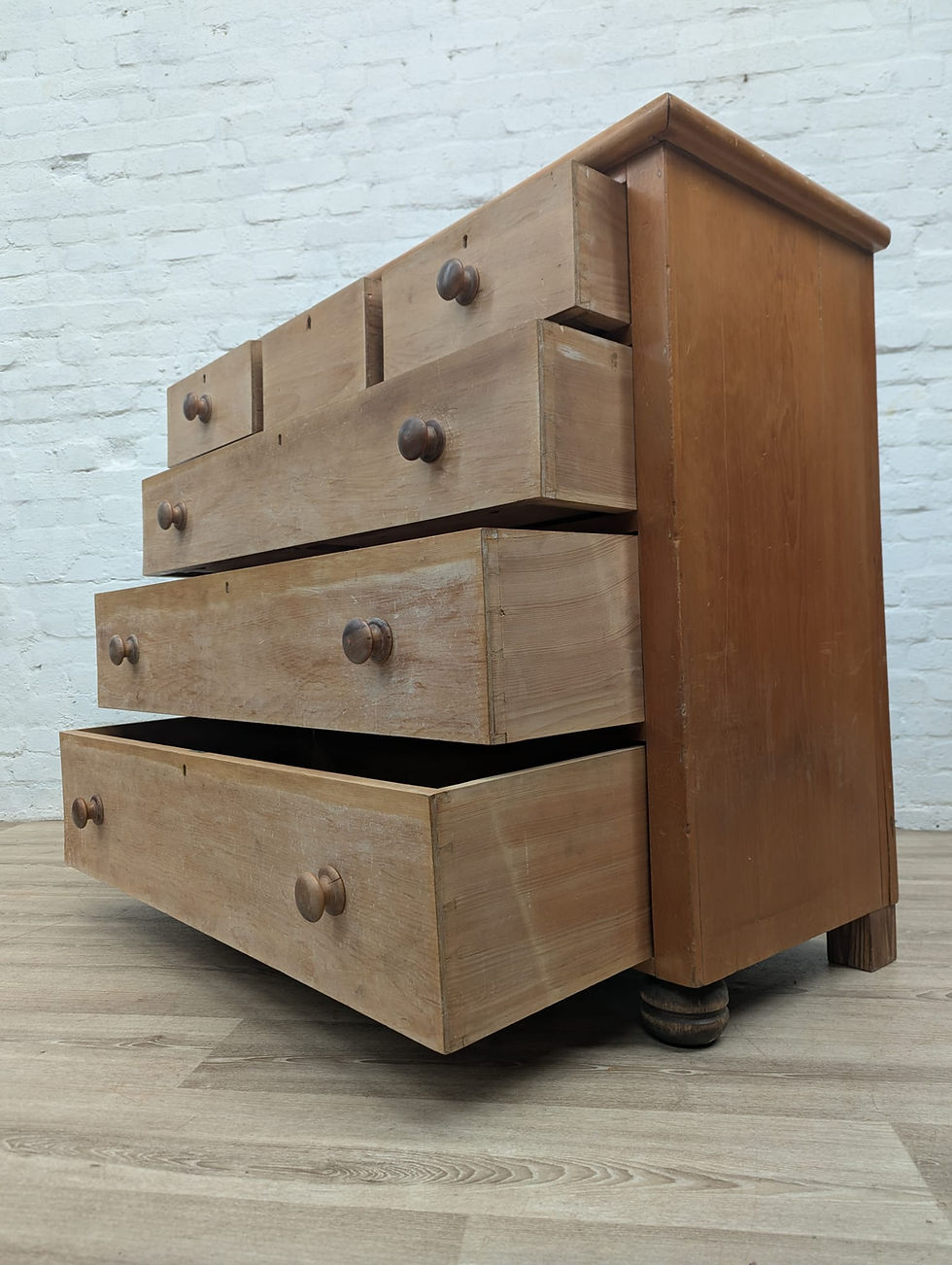 Thumbnail: Victorian stripped oak & pine chest of drawers 