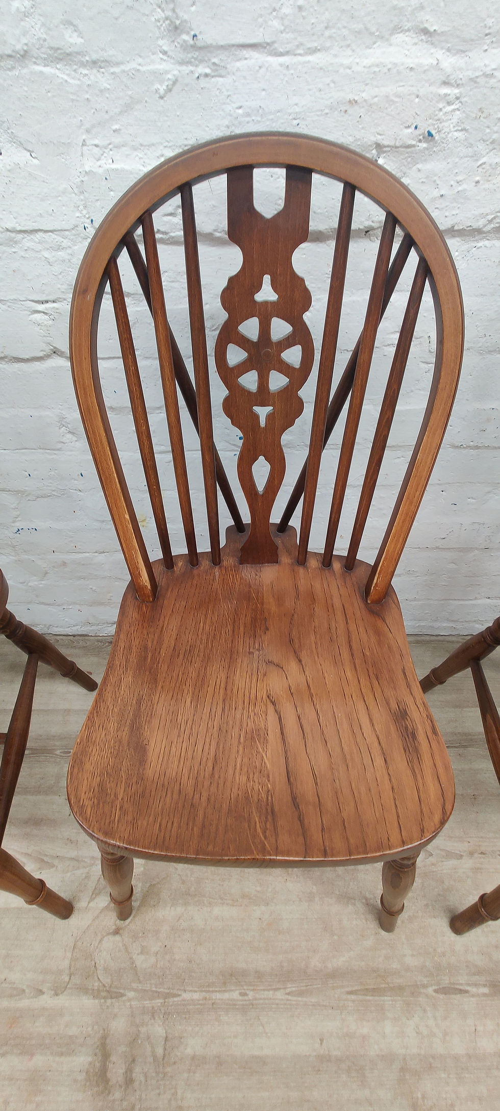 Thumbnail: Set of 4 Vintage wheel back elm Windsor dining chairs 