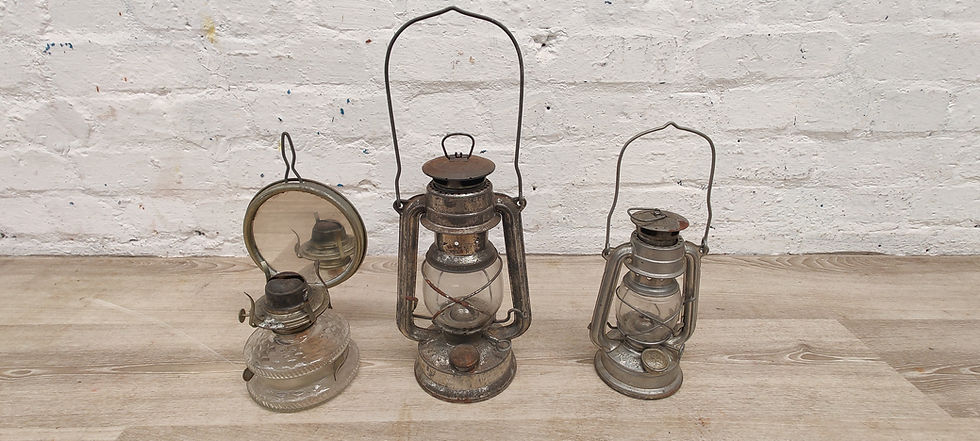 Thumbnail: Set of 3 vintage oil lamps