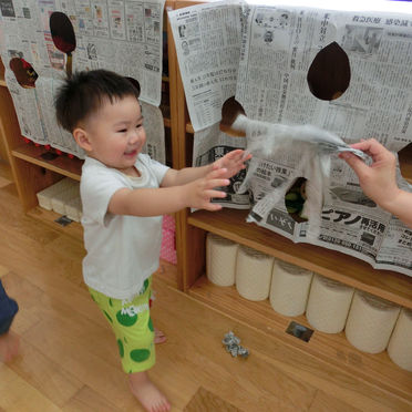 新聞紙あそび