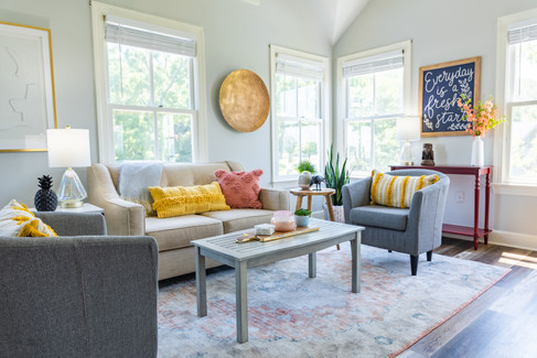 Airbnb living room located in The Plains Virginia