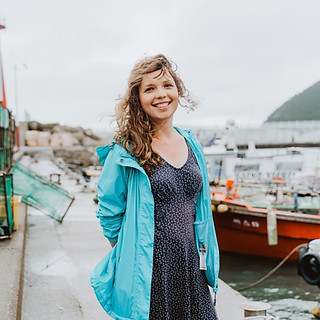 Lynette Allcock in Korea