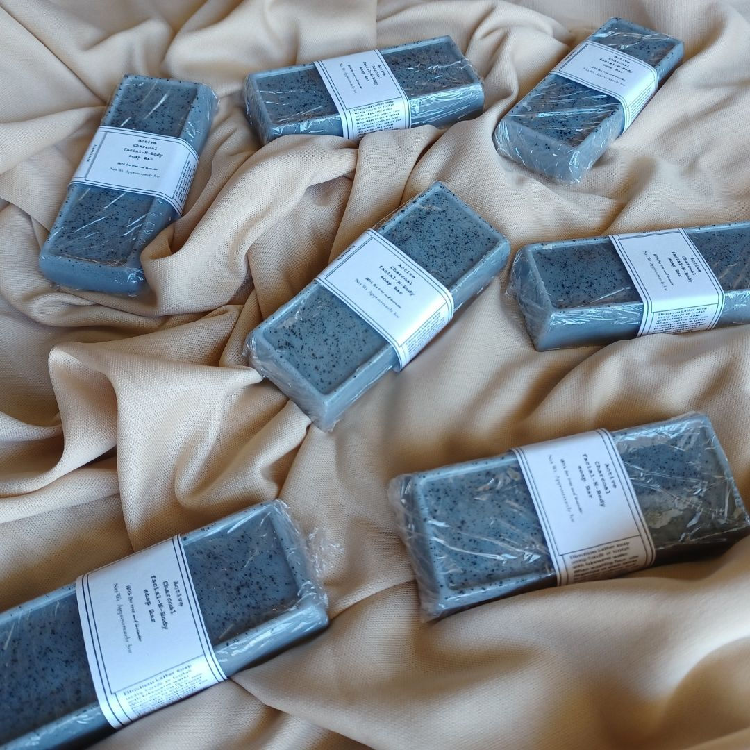 Charcoal w/ Tea Tree and Lavender