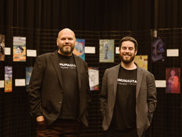 ORGANISMES À L’AFFICHE : SYMBOLES D’ENGAGEMENT - UN VERNISSAGE POUR SOULIGNER LE 25e ANNIVERSAIRE