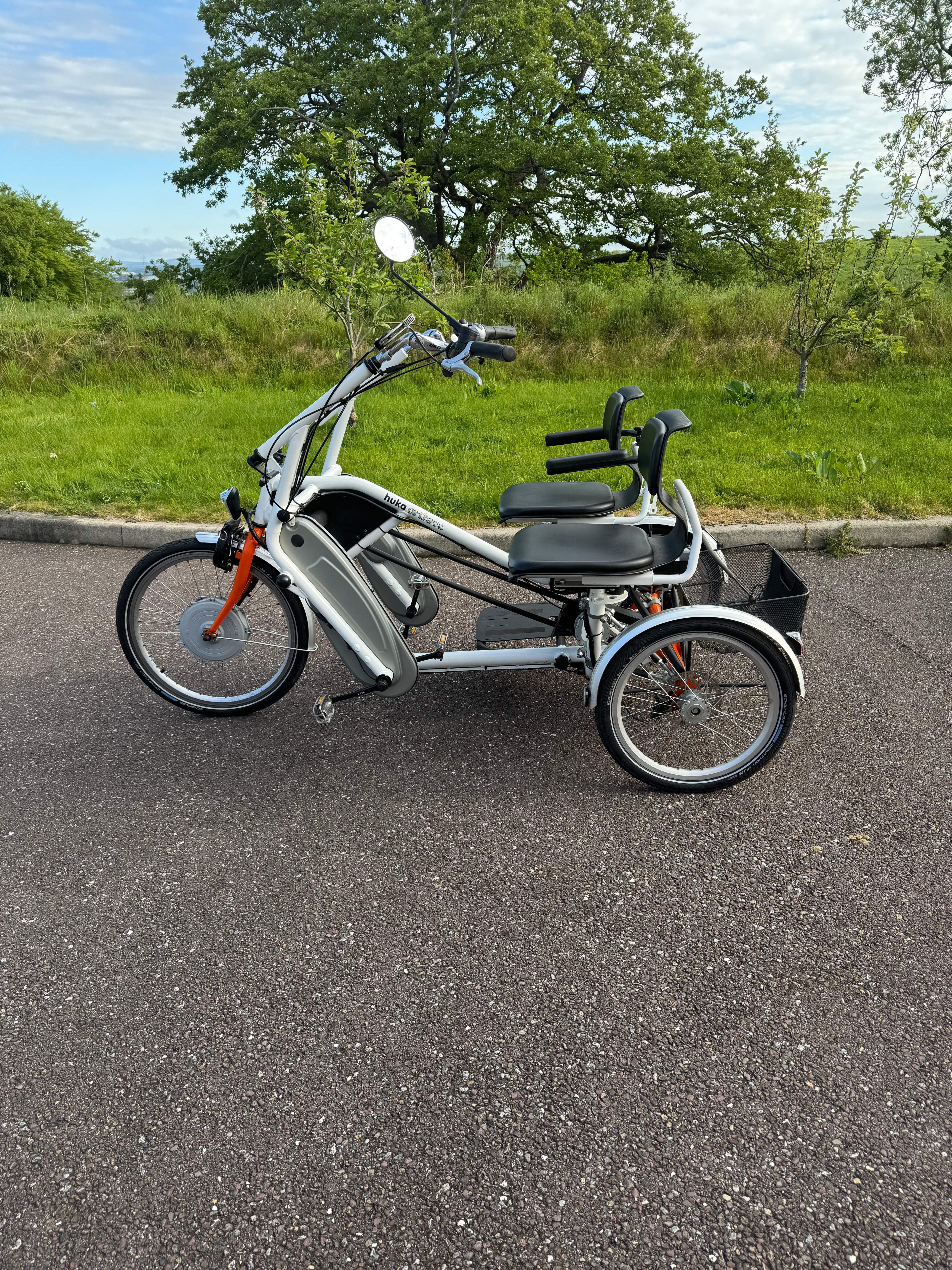 Huka Orthros Side by Side Duo Bike