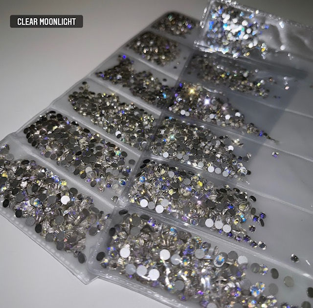 Thumbnail: Mixed Sized Crystals Non Hot Fix