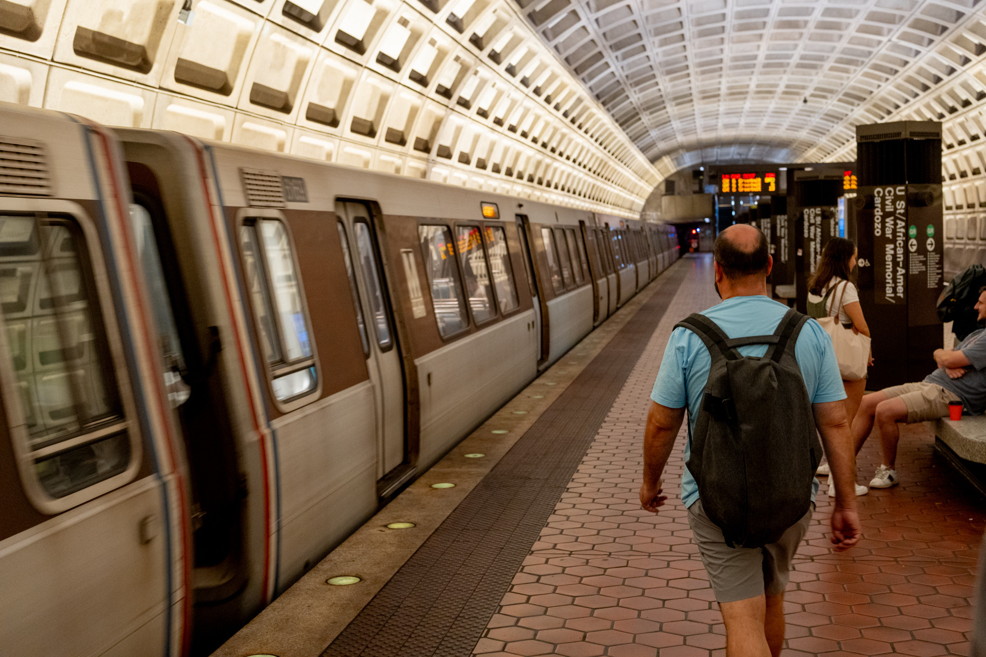 DC Neighborhoods by Metro 