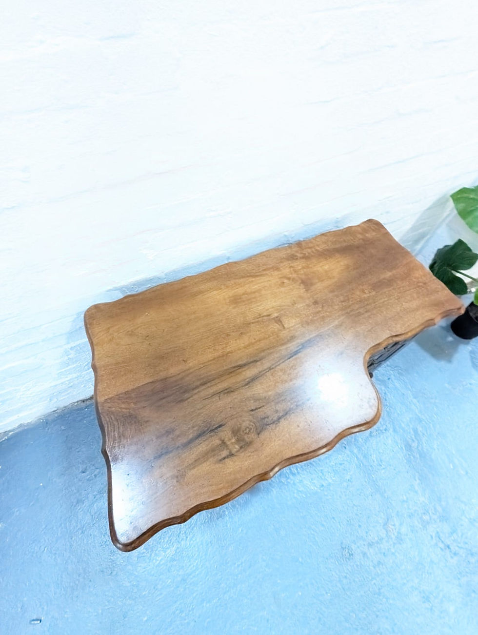 Thumbnail: Vintage Desk