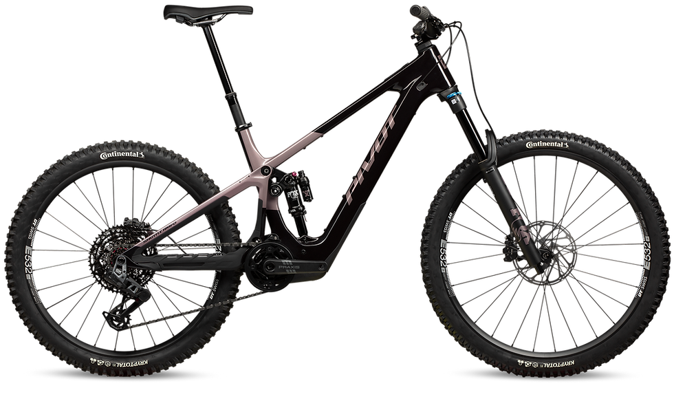 Pivot Shuttle AMPD E-Mountainbike in Black Metallic Stone, Seitenansicht auf weißem Hintergrund.