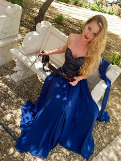 Violinist Nadiusha Dubai UAE