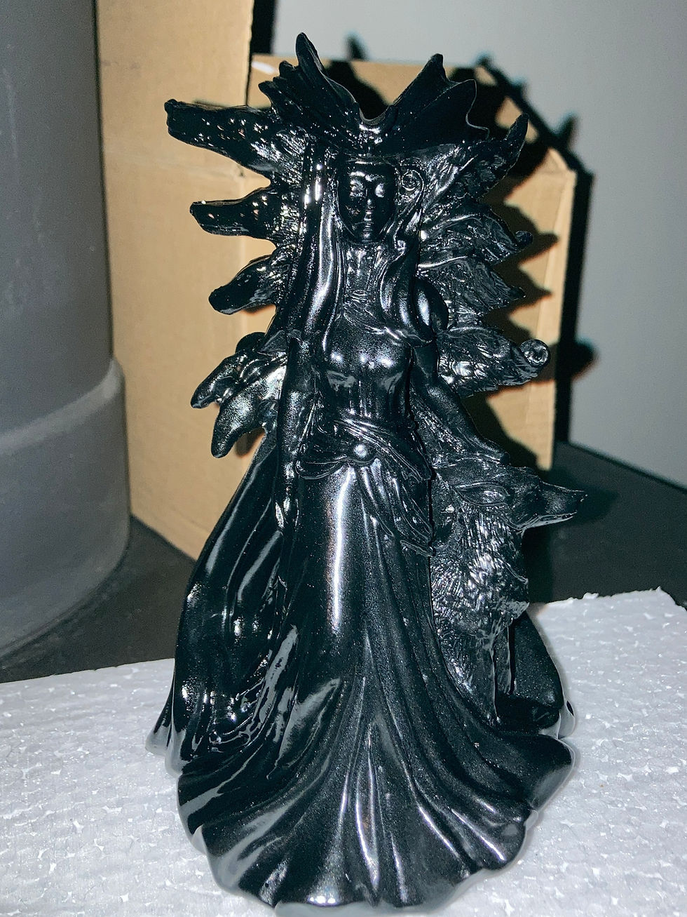 Miniatyrbild: Svart Staty Hecate