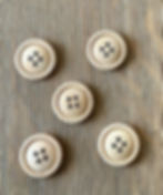 5 wooden buttons