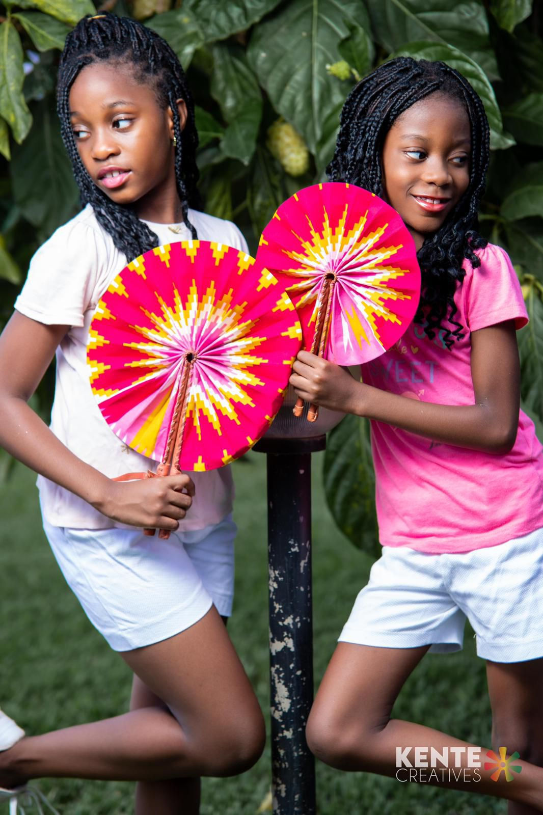 Children’s Pink and White Handfan