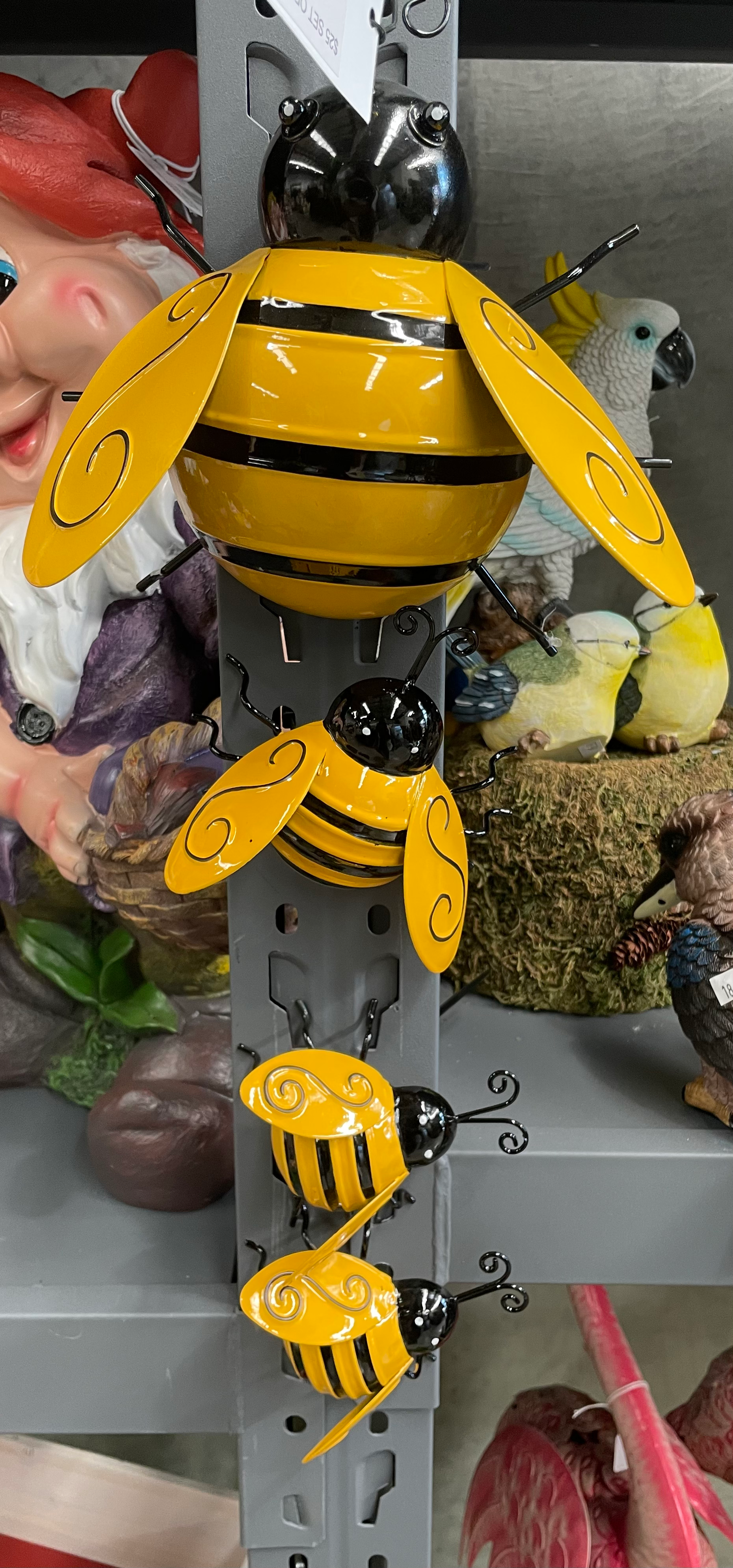 Set of 4 bee’s