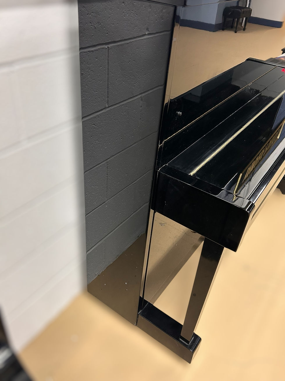 Thumbnail: Kawai HA-20 Upright Piano