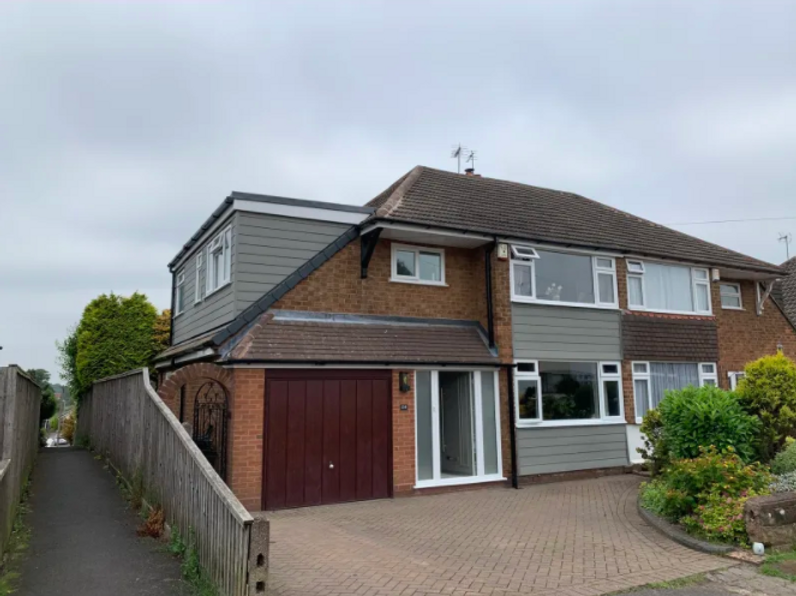 A house having had a loft conversion.PNG