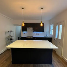 Newly fitted kitchen with a kitchen island