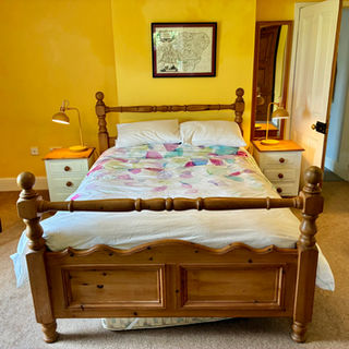 Double bed in bedroom