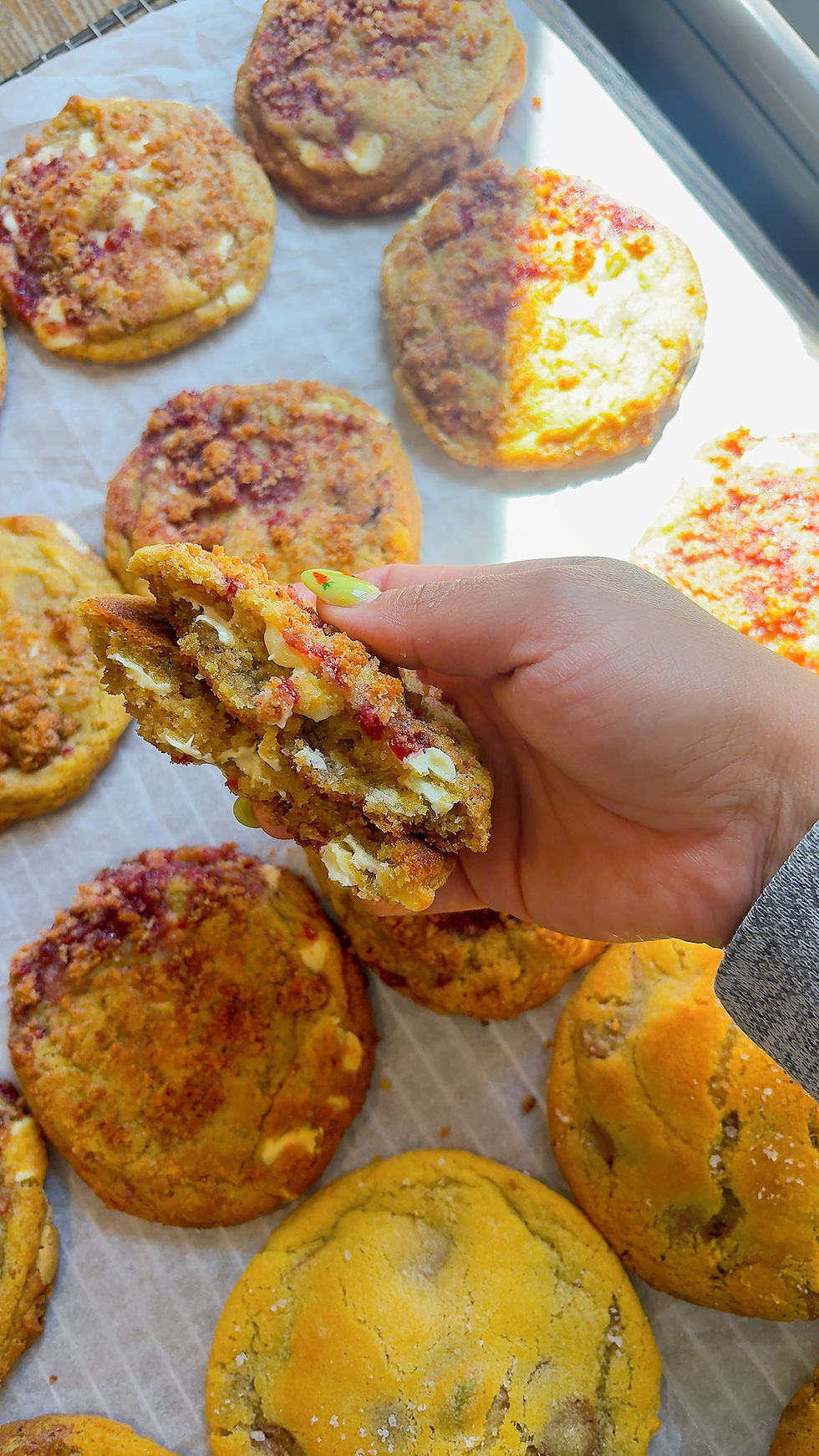 Thumbnail: Raspberry & Butter Toast Cookie