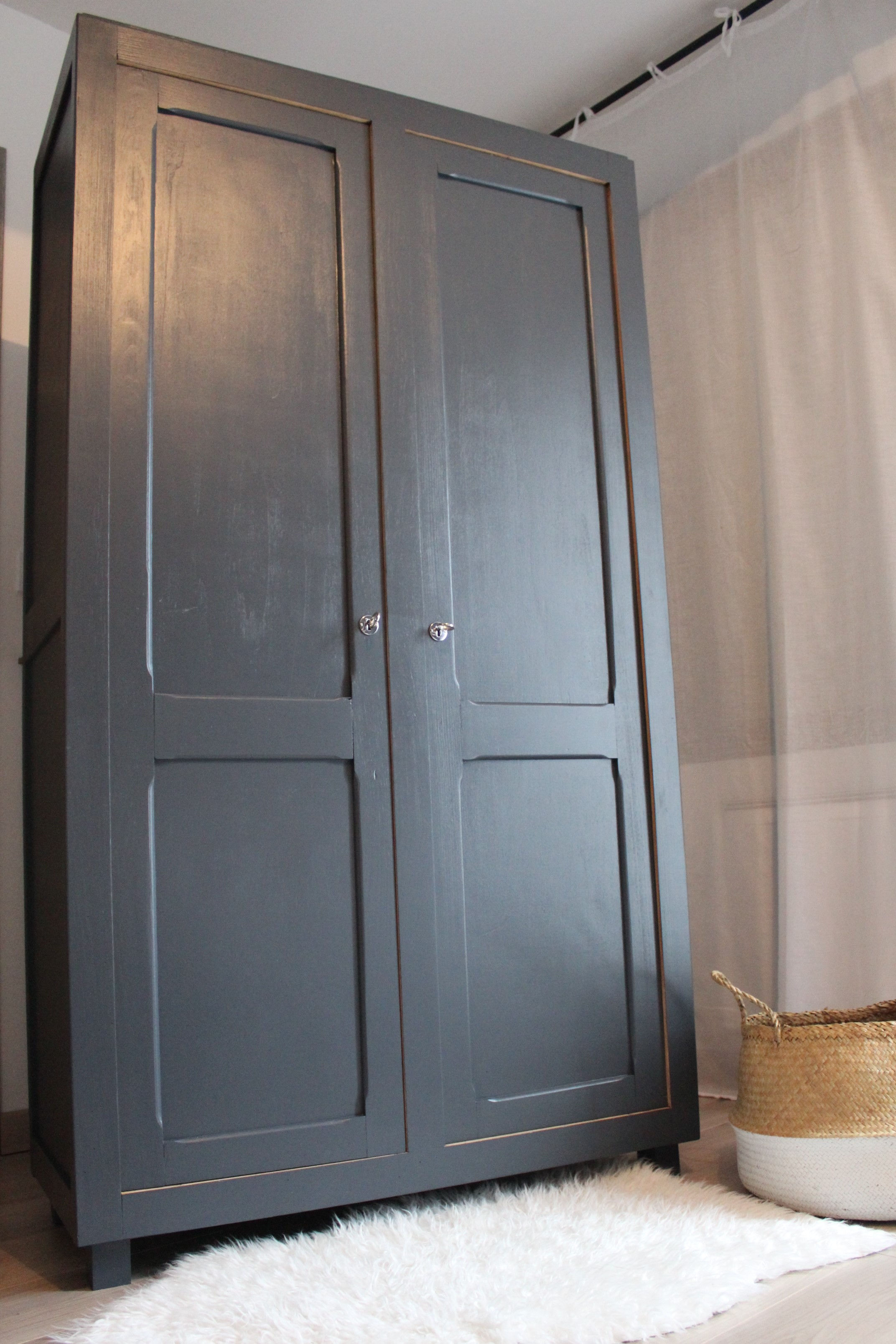 Armoire parisienne Garance