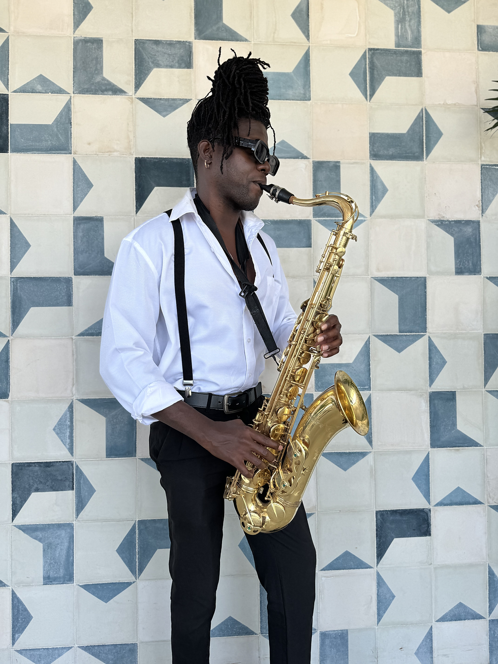 ive saxophonist performing at luxury wedding in Mexico