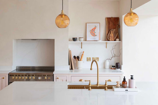 Pink kitchen, on trend shaker kitchen, brass fittings, quartz island.
