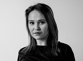 Elisa-Portrait-1-scaled.jpg