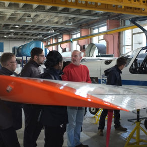 Un parcours de découverte des métiers pour un groupe de jeunes de l'EPIDE