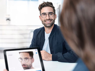 Occhiali ZEISS SmartLife per ridurre lo stress visivo da schermi digitali presso Ottica Bardelli