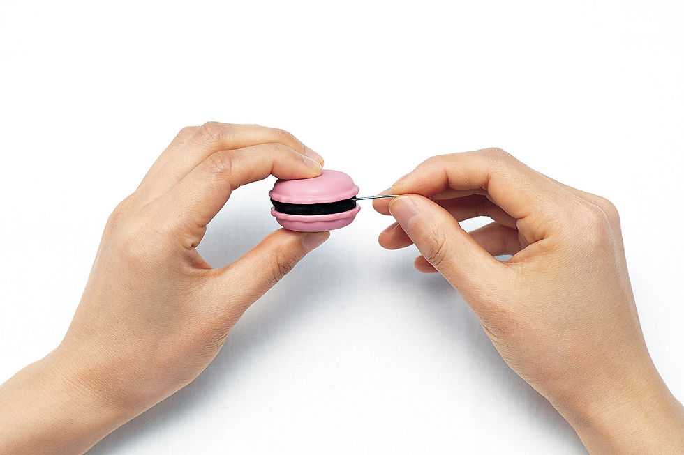 Thumbnail: Needle Sharpener: Sweet 'n' Sharp Macaron: Raspberry