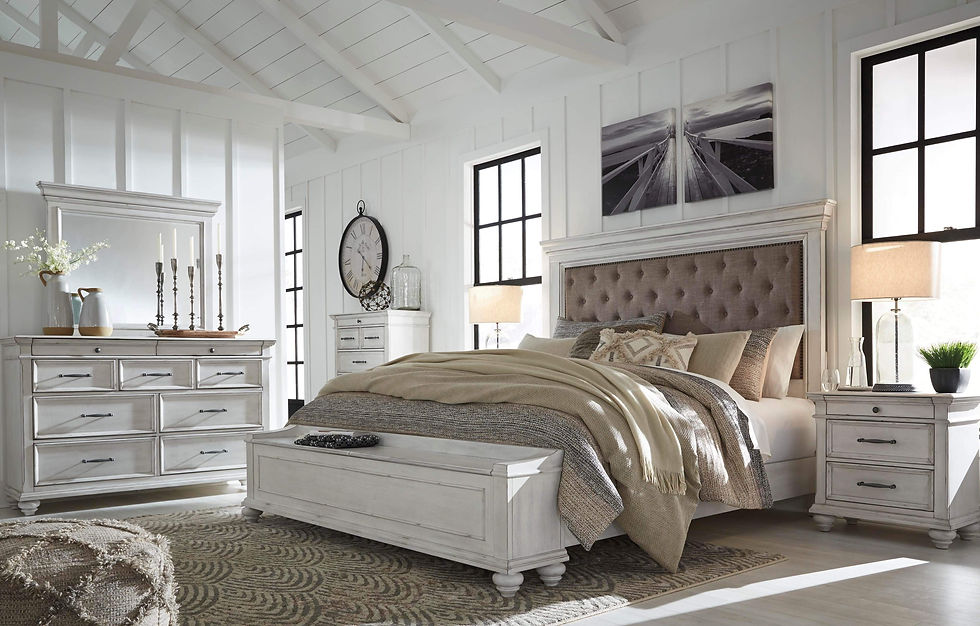 Thumbnail: Kanwyn Vintage White Upholstered Storage Bed