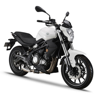 SK_Motos_Gmbh_Niederwangen_Benelli_BN_30