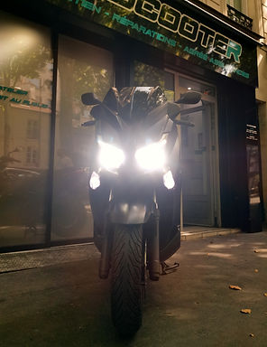 Yamaha Xmax LED